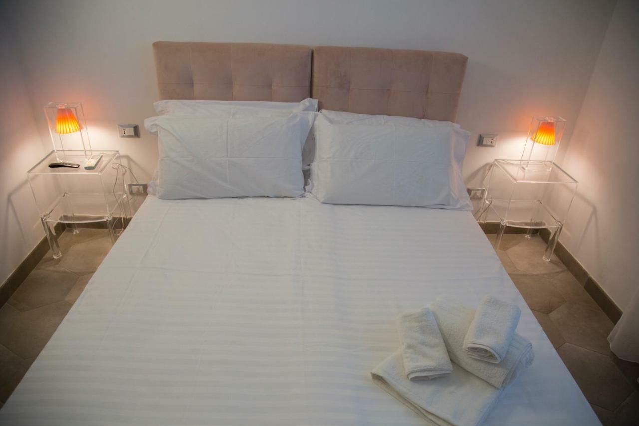 Le Suites Del Carrubo Favignana Buitenkant foto
