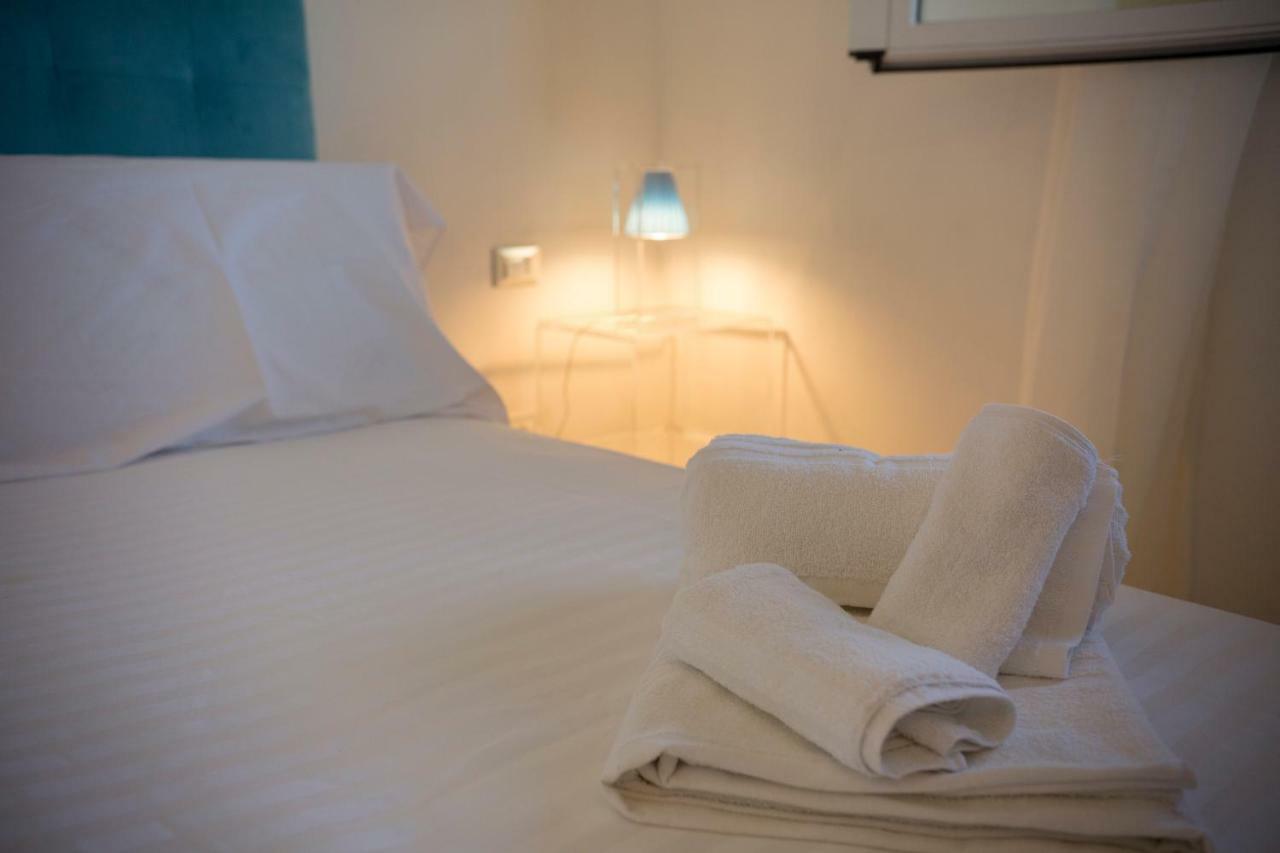 Le Suites Del Carrubo Favignana Buitenkant foto