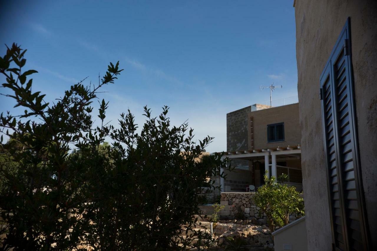 Le Suites Del Carrubo Favignana Buitenkant foto